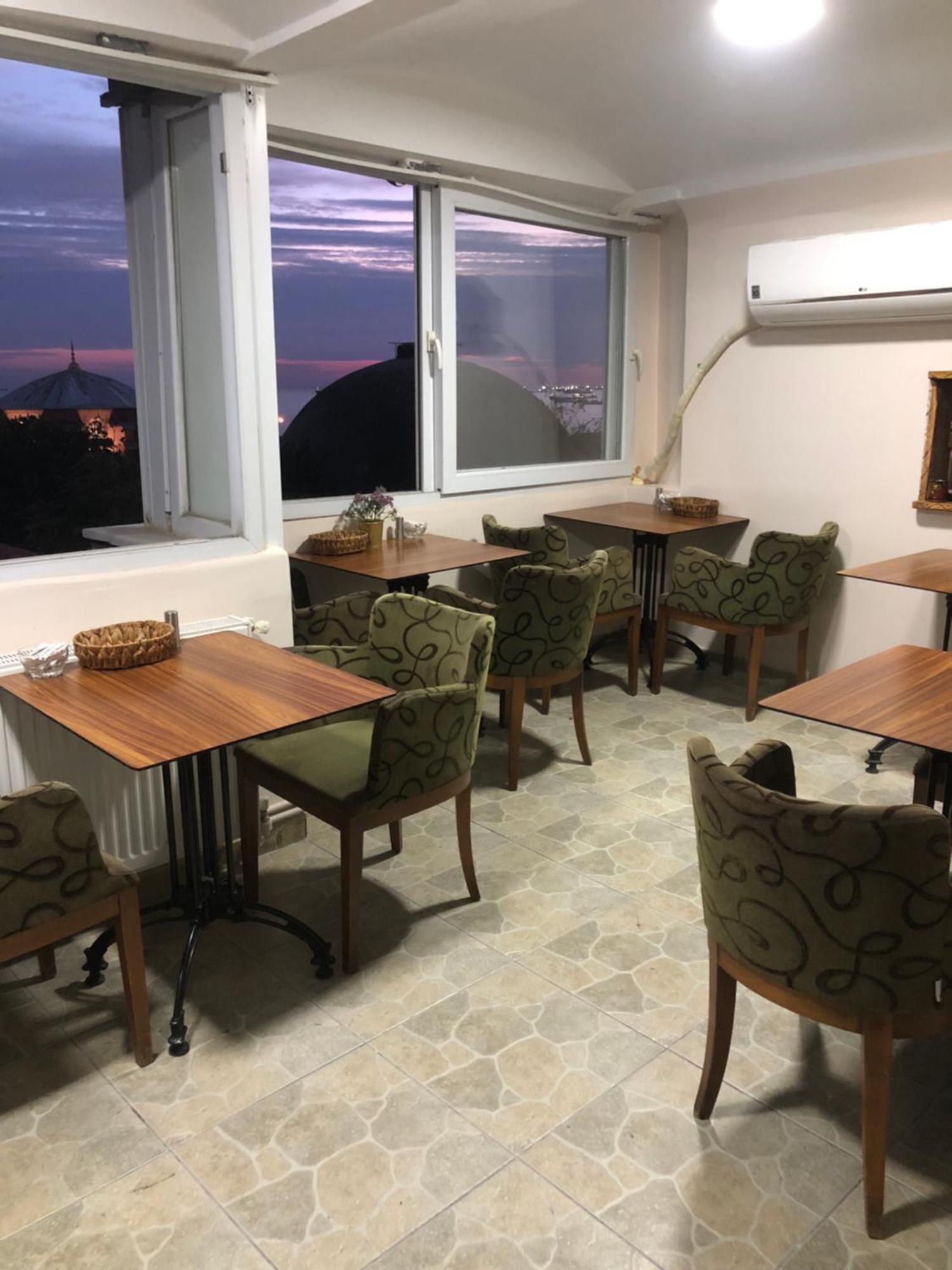 Bachos Hotel