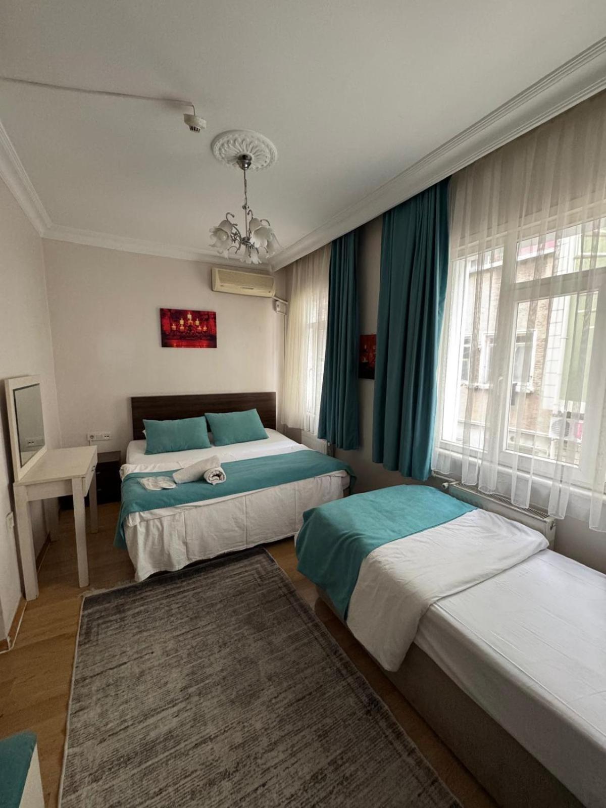 Hotel Bachos *